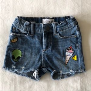 DL1961 Lucy shorts with adorable embroidery